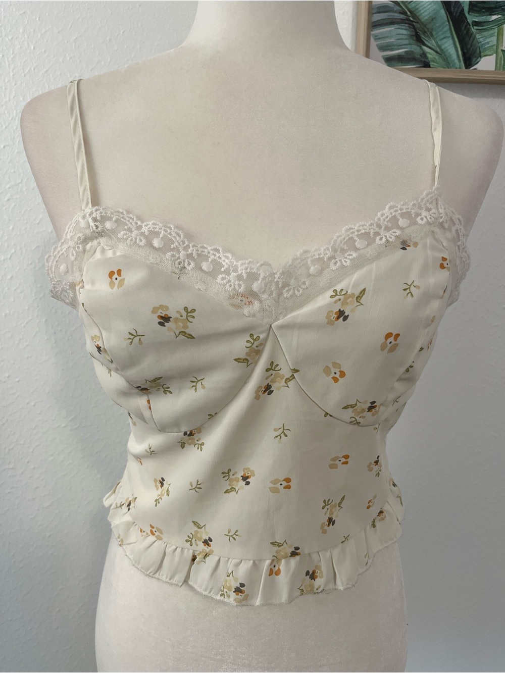 Lace Trim Floral Crop Tank - Romwe